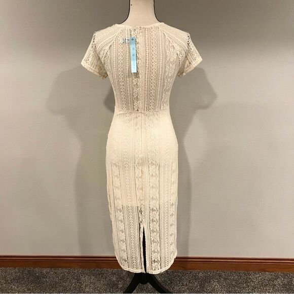 Cream short sleeve lace maxi dress - Picture 6 of 15